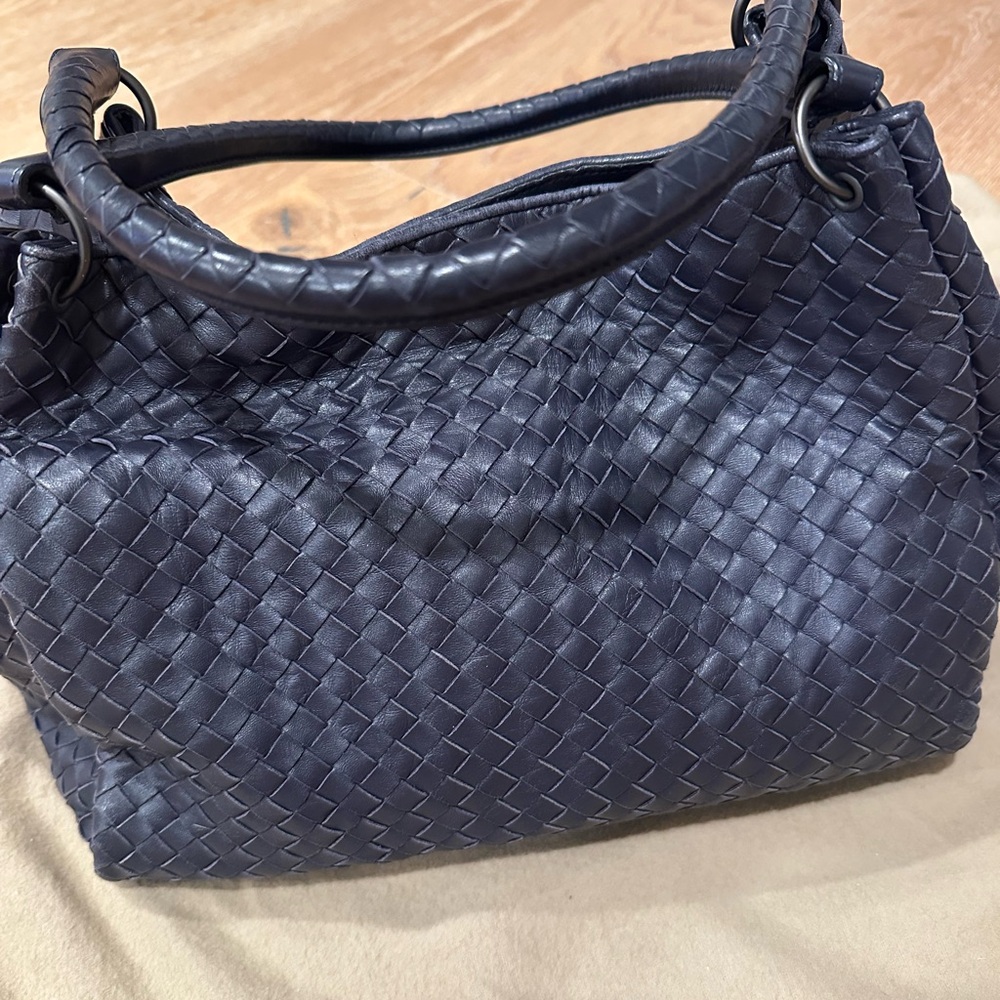 Bottega Veneta Parachute Shoulder Bag – RARE Ink Blue Intrecciato Leather